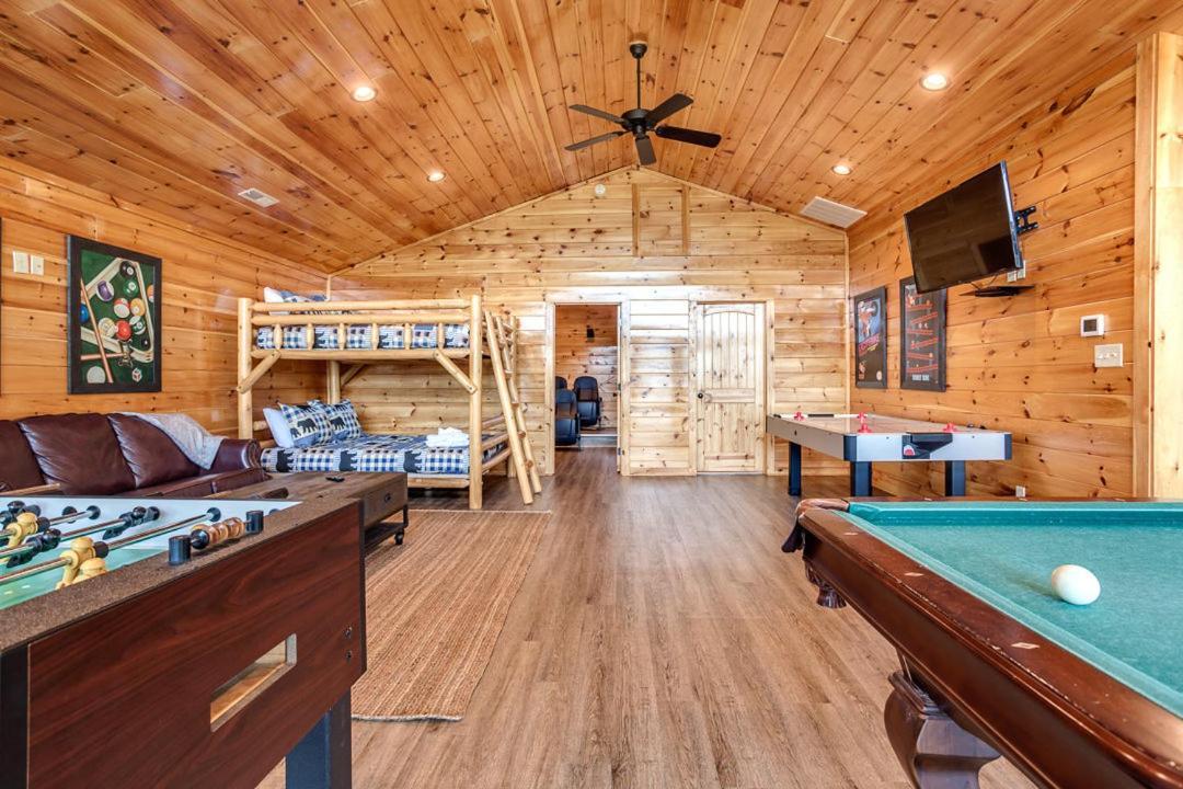 Gatlinburg Cabin With Private Hot Tub By Staycating Экстерьер фото