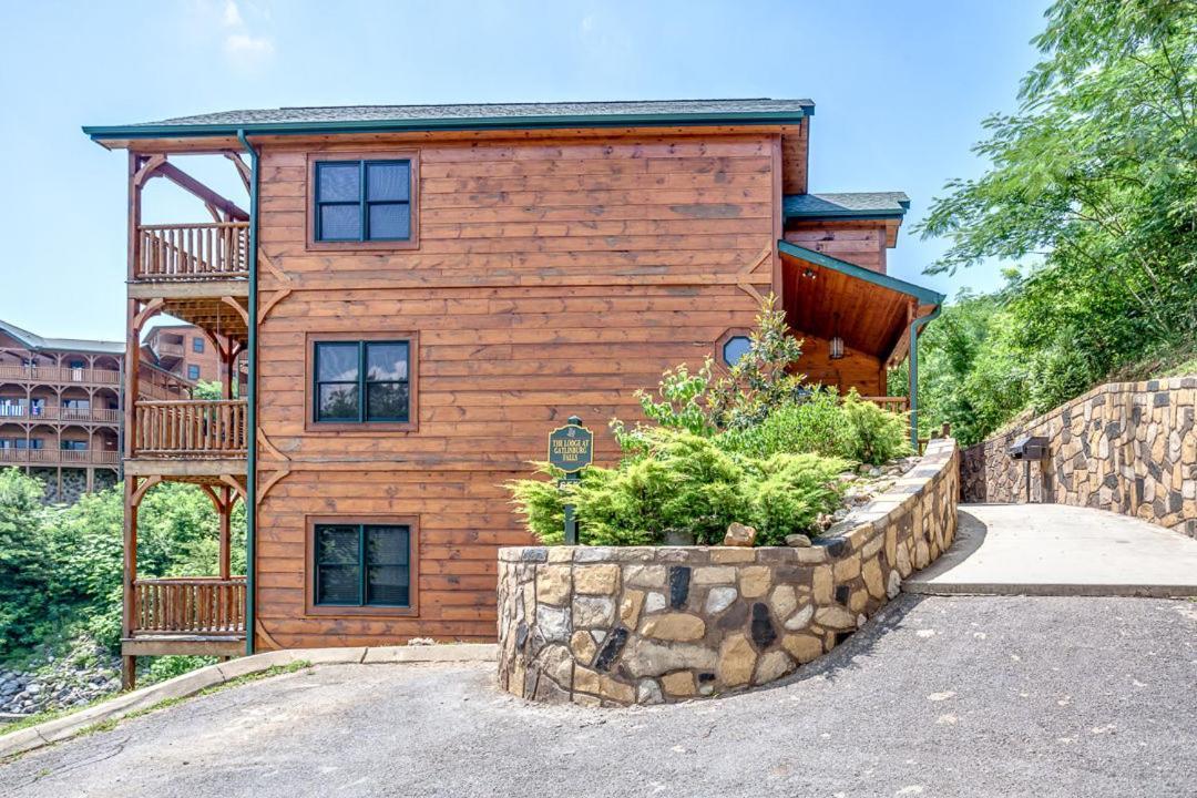 Gatlinburg Cabin With Private Hot Tub By Staycating Экстерьер фото